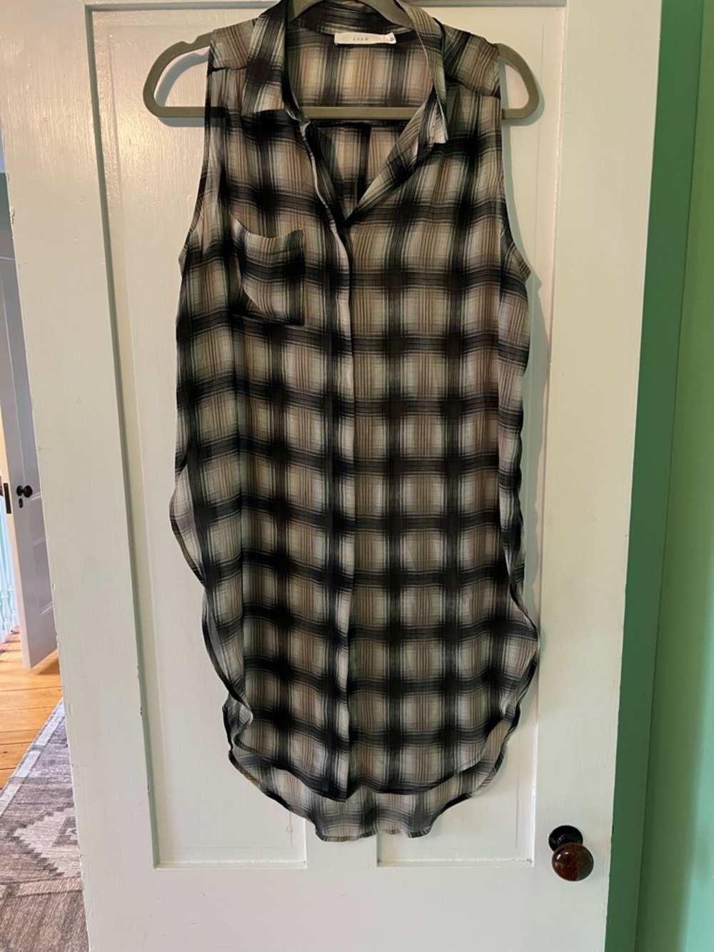 Lush Black & White Plaid Sleeveless Button Tunic